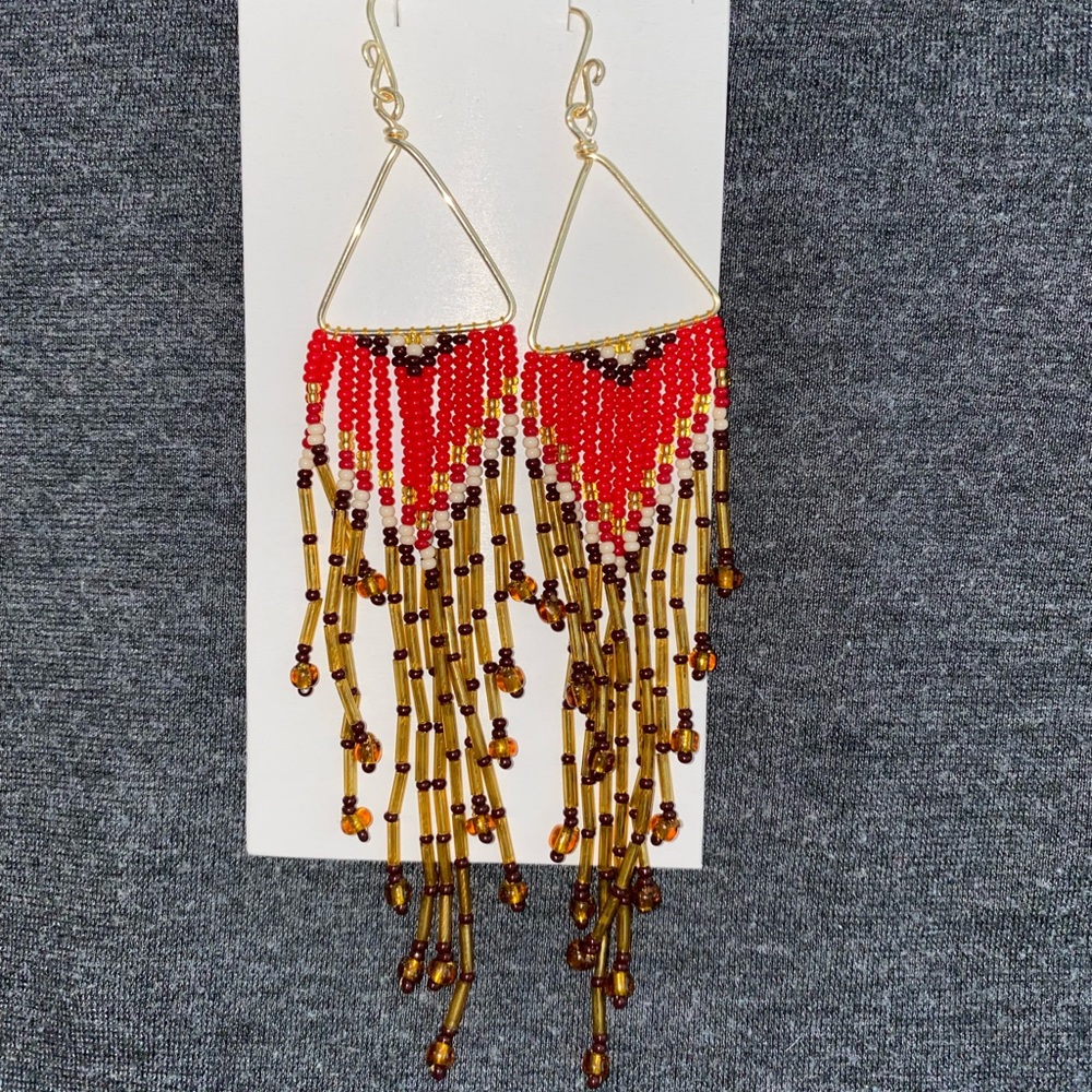 Artesanal boho red earrings